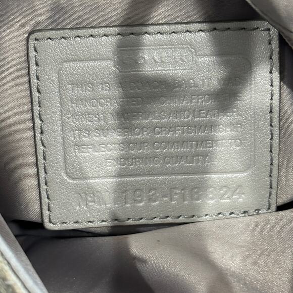 Coach Madison Maggie Circle Appliqué Hobo – Style 18824 - Picture 4 of 7